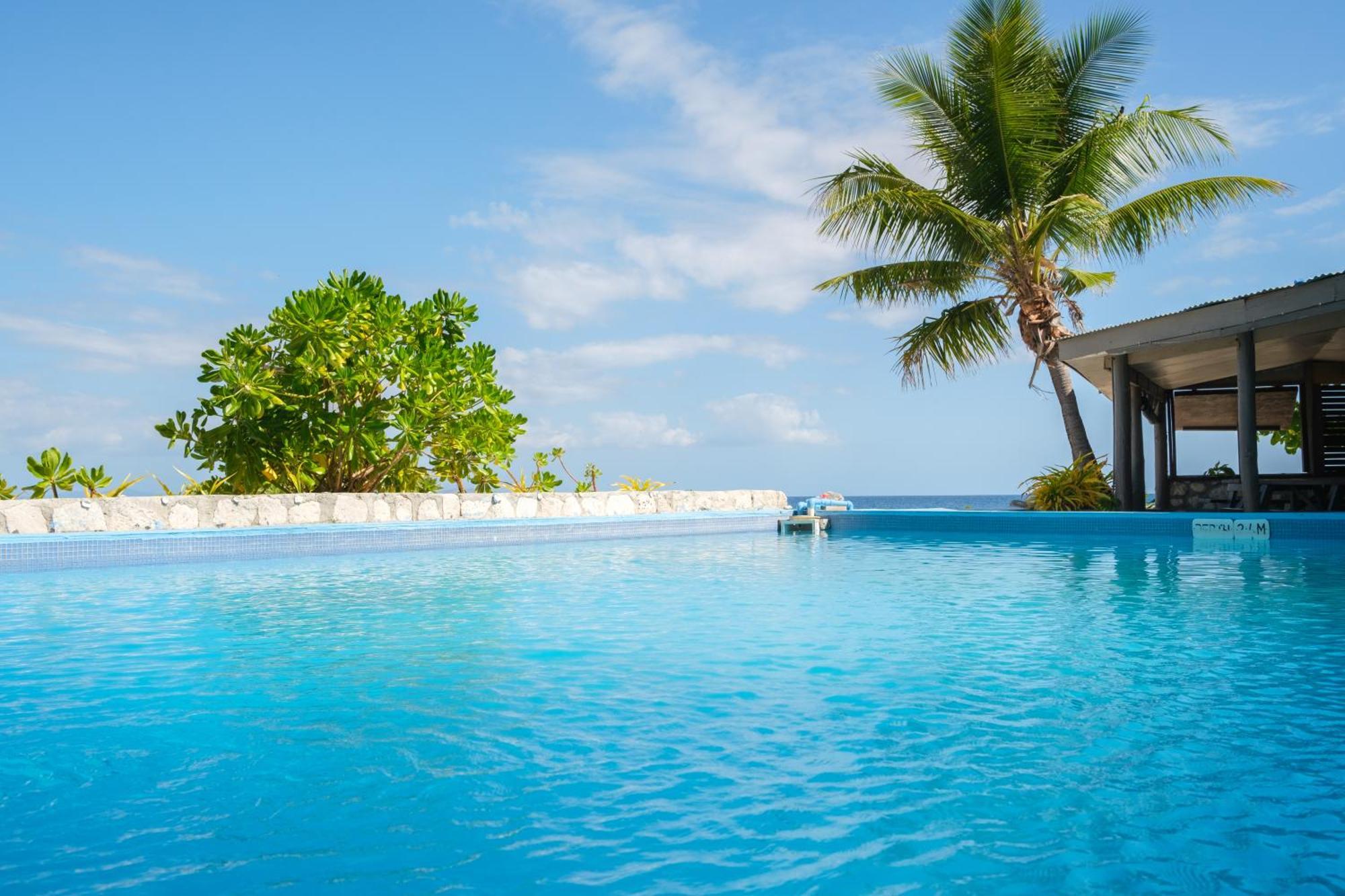 Beachcomber Island Resort Buitenkant foto