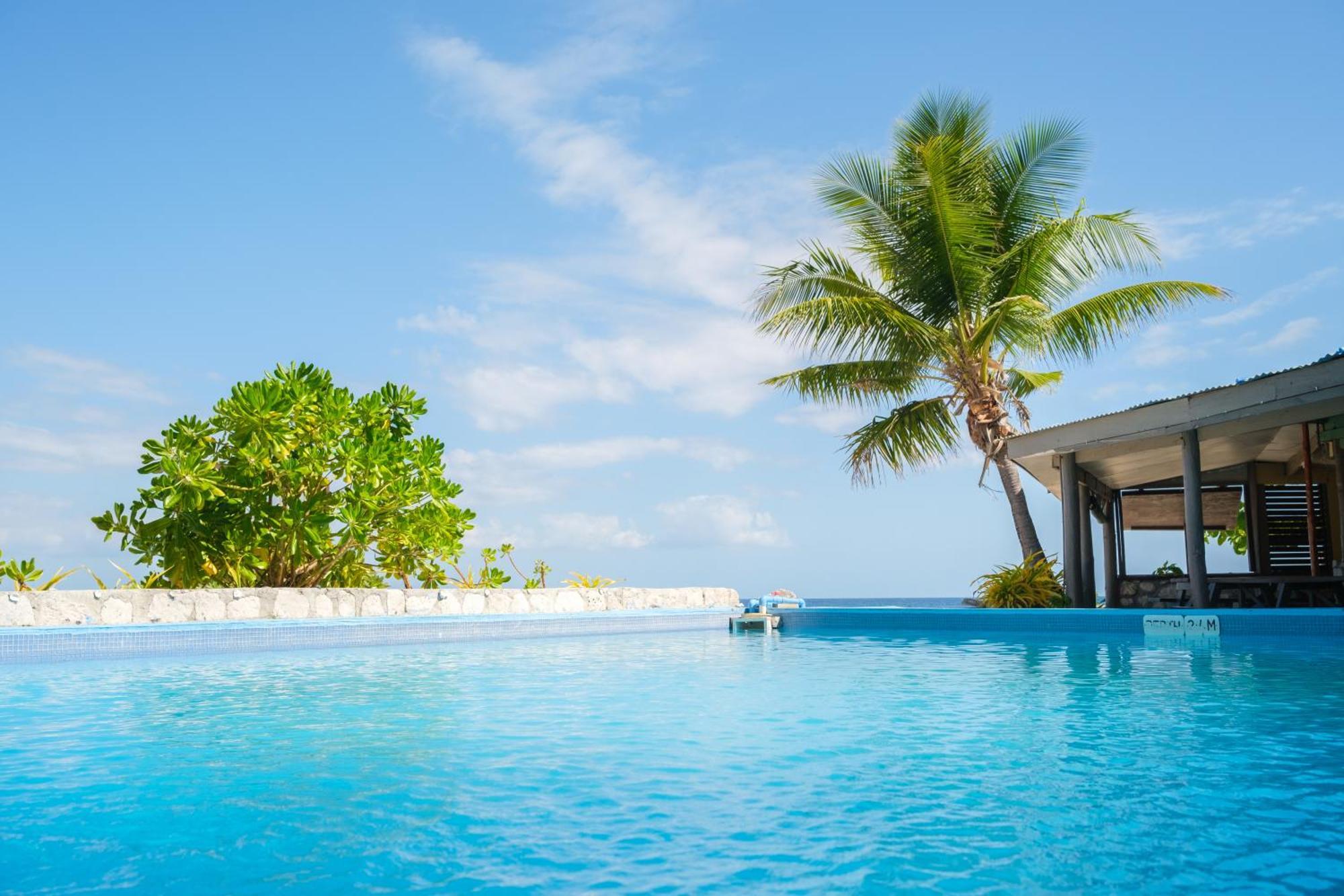 Beachcomber Island Resort Buitenkant foto