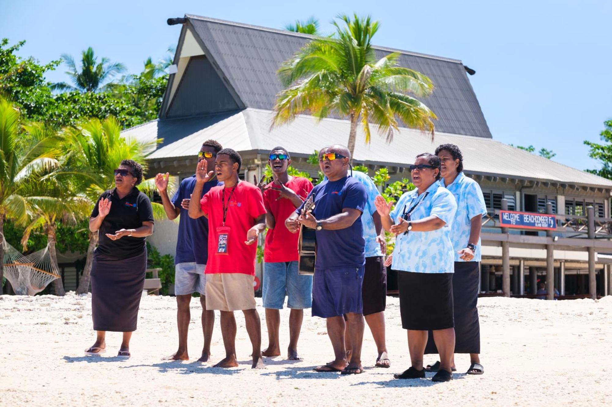 Beachcomber Island Resort Buitenkant foto