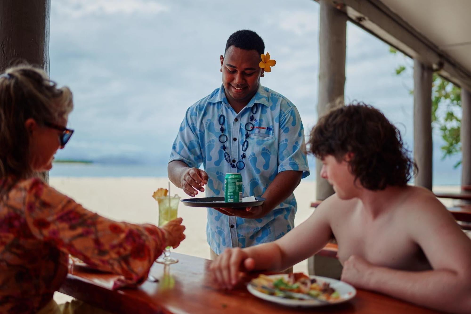 Beachcomber Island Resort Buitenkant foto