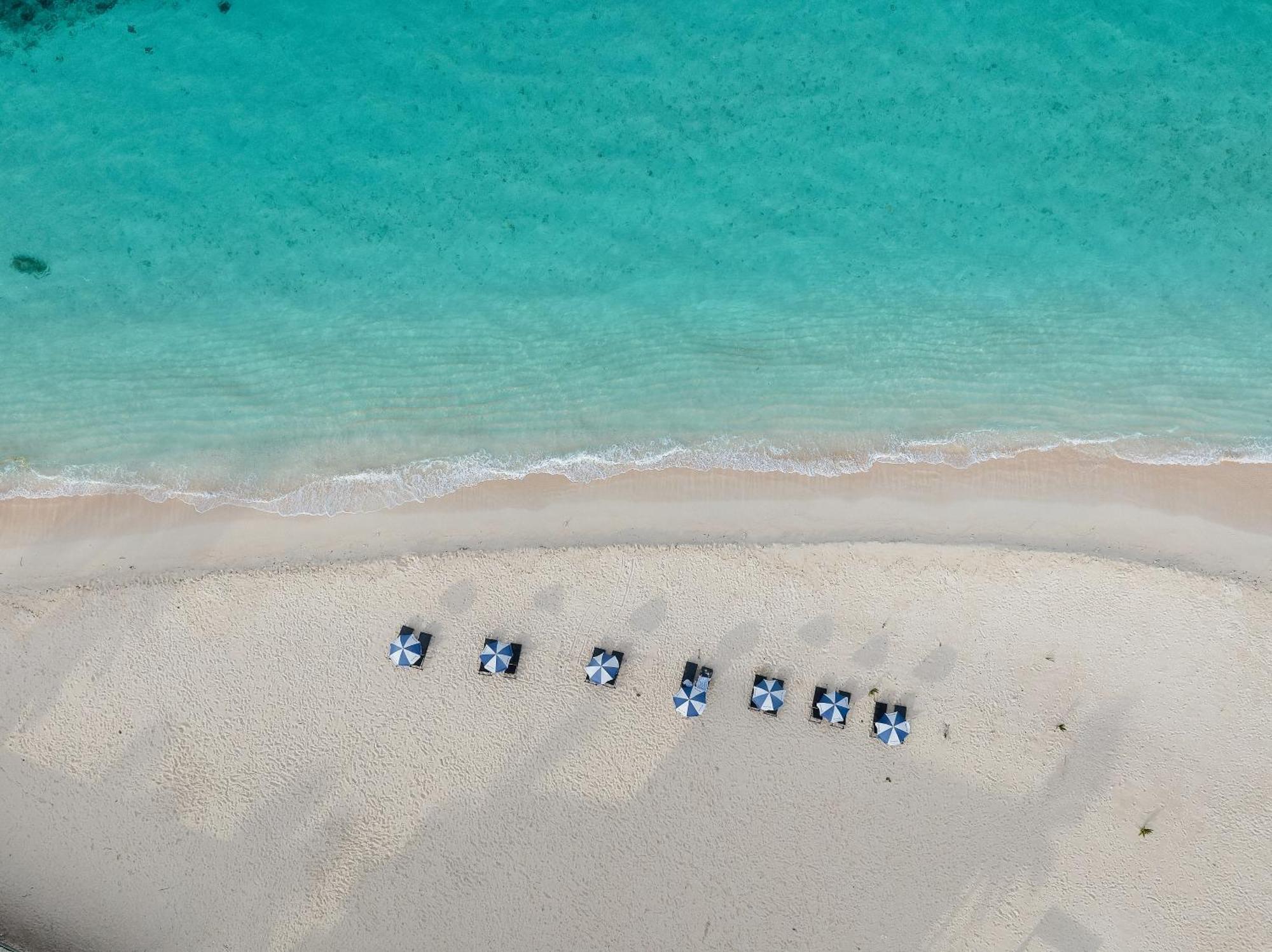 Beachcomber Island Resort Buitenkant foto